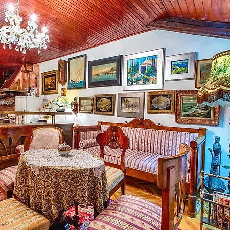 Royal Antique Διαμέρισμα *