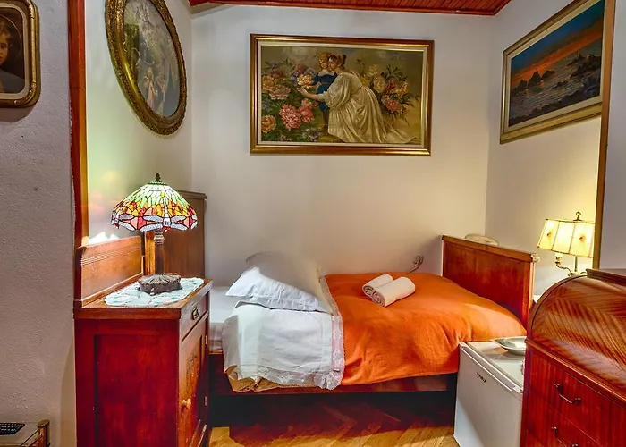 Royal Antique Apartment * Split