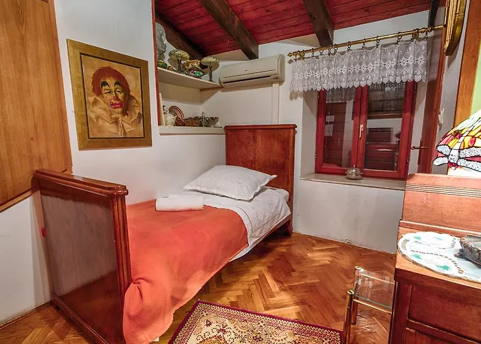 Apartment Royal Antique Apartment Split