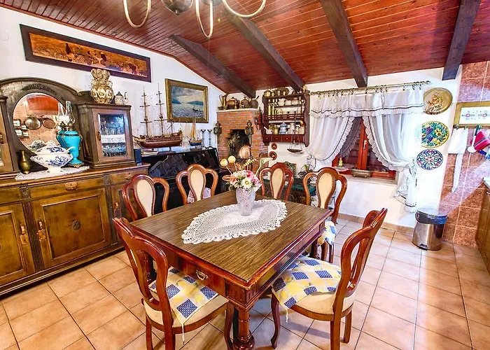 Royal Antique Apartment * Split