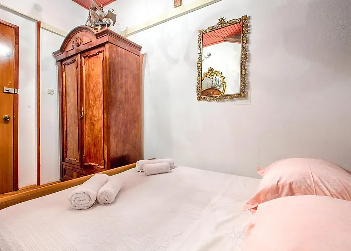 Royal Antique Apartment * Split